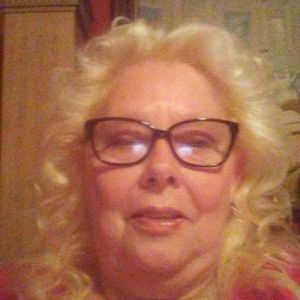 Meet your Posher, Carolyn